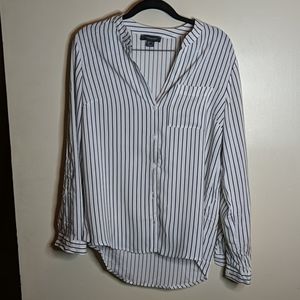 White stripe collarless dress shirt